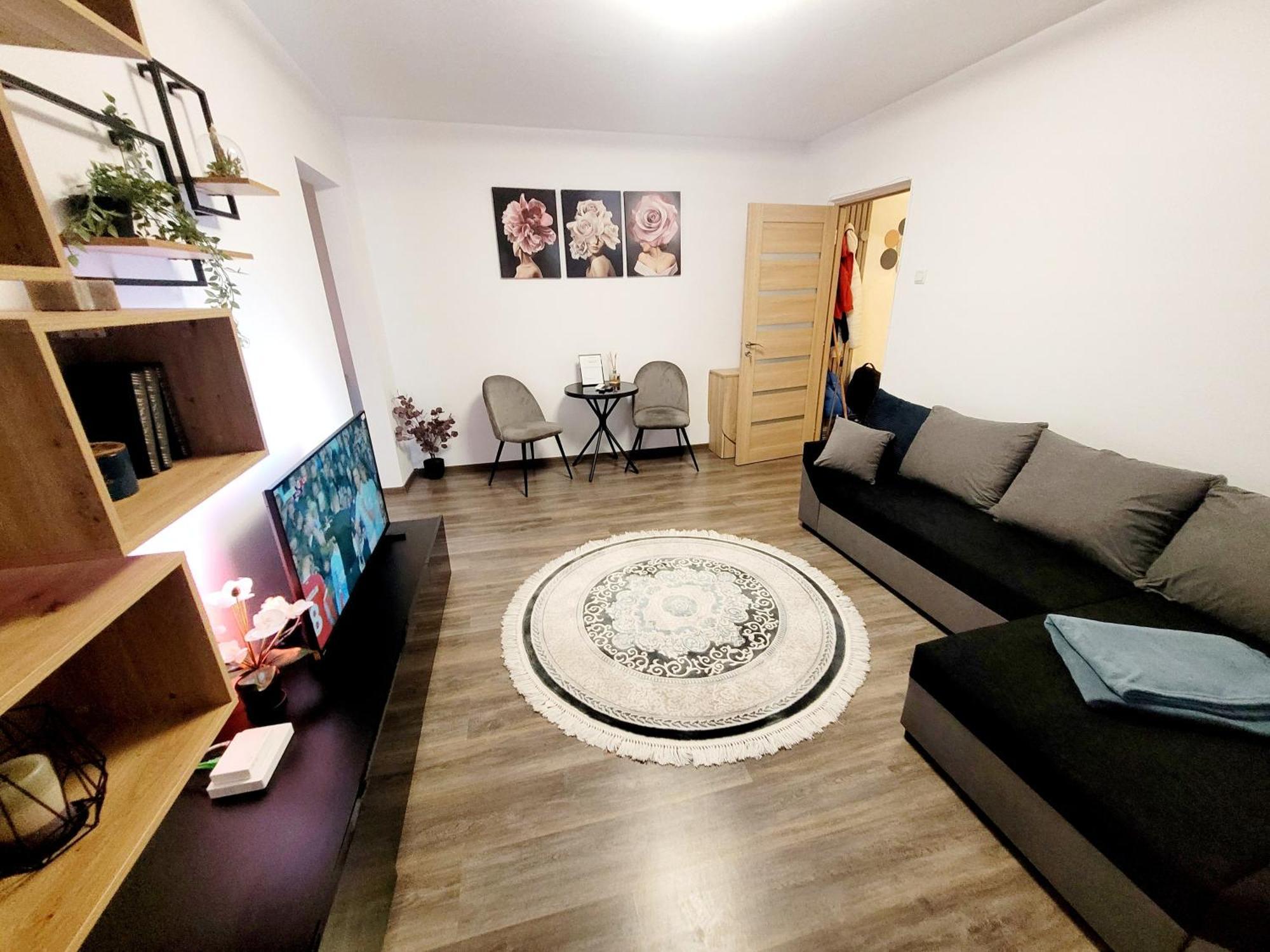 Christal Apartment Bacău Extérieur photo